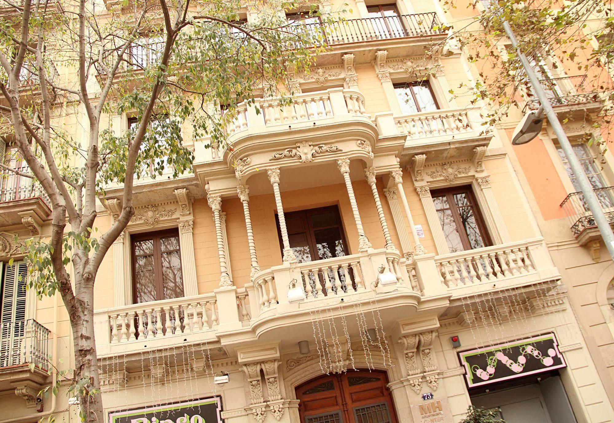 Mh Apartments Center Barcelona Exterior photo
