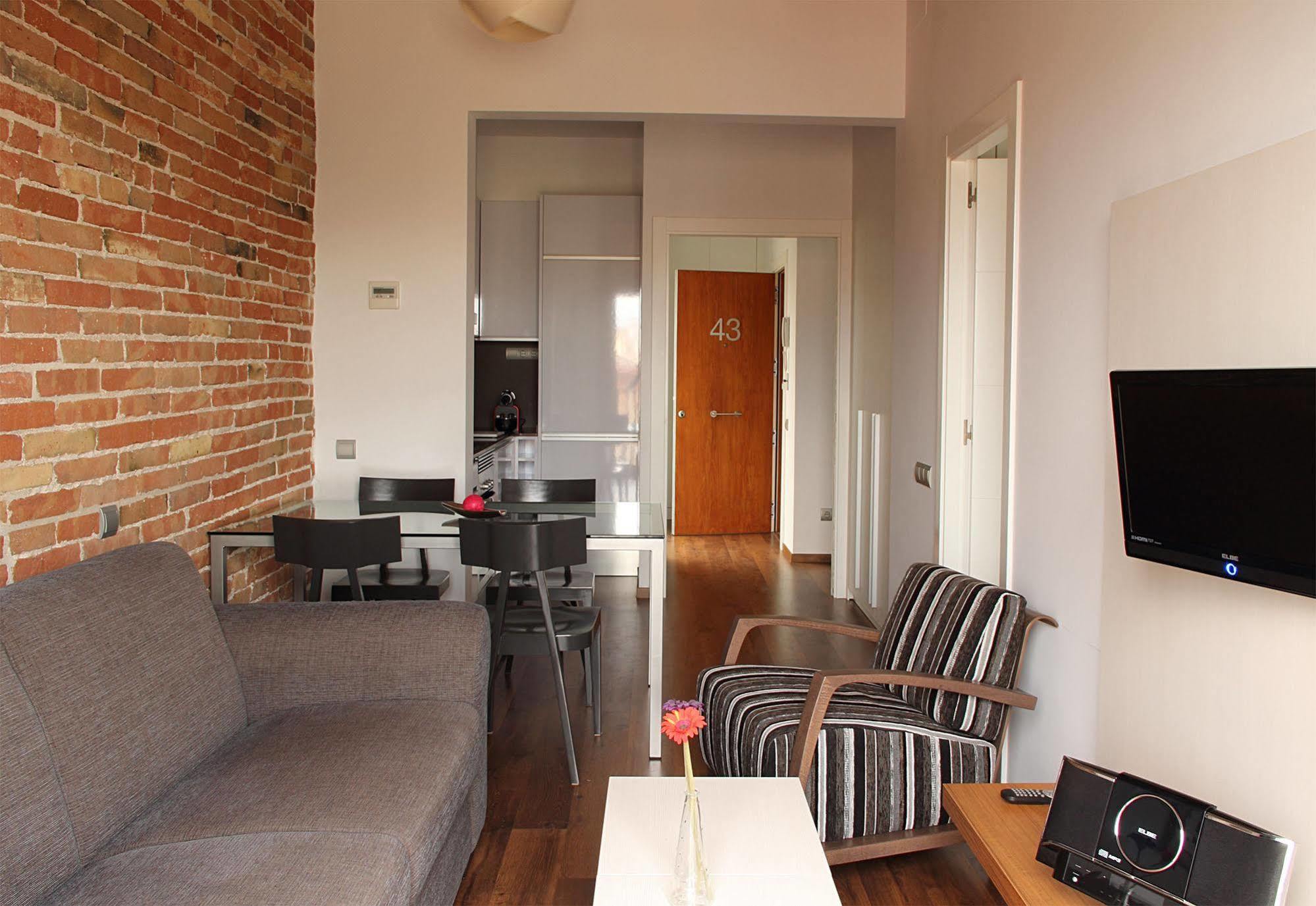 Mh Apartments Center Barcelona Exterior photo